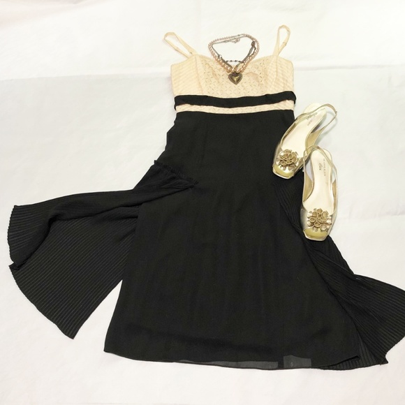 BCBG black and cream A line dress - Picture 1 of 8